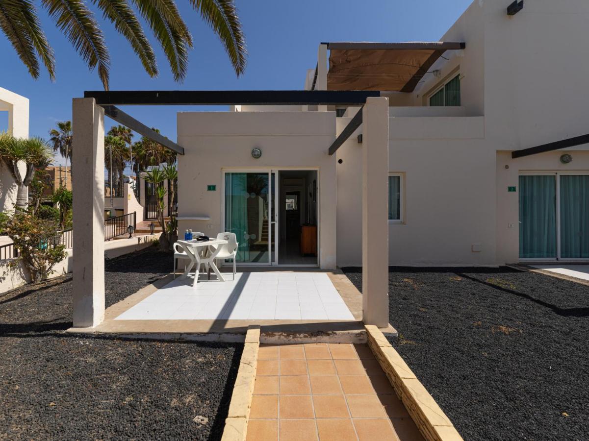 Homeforguest Apartamento Alisios 1 Con Piscina En קורלחו מראה חיצוני תמונה
