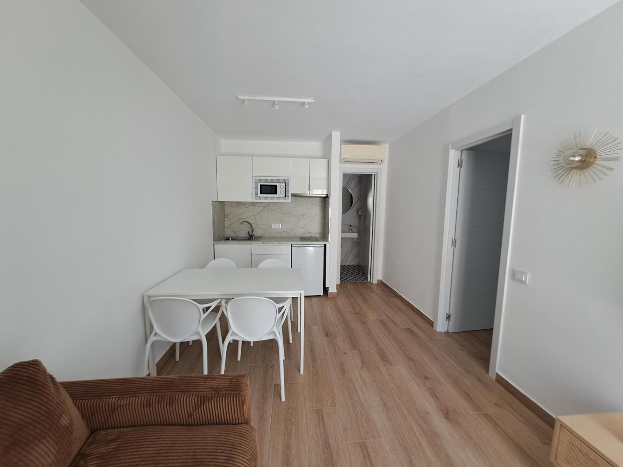 Homeforguest Apartamento Alisios 1 Con Piscina En קורלחו מראה חיצוני תמונה