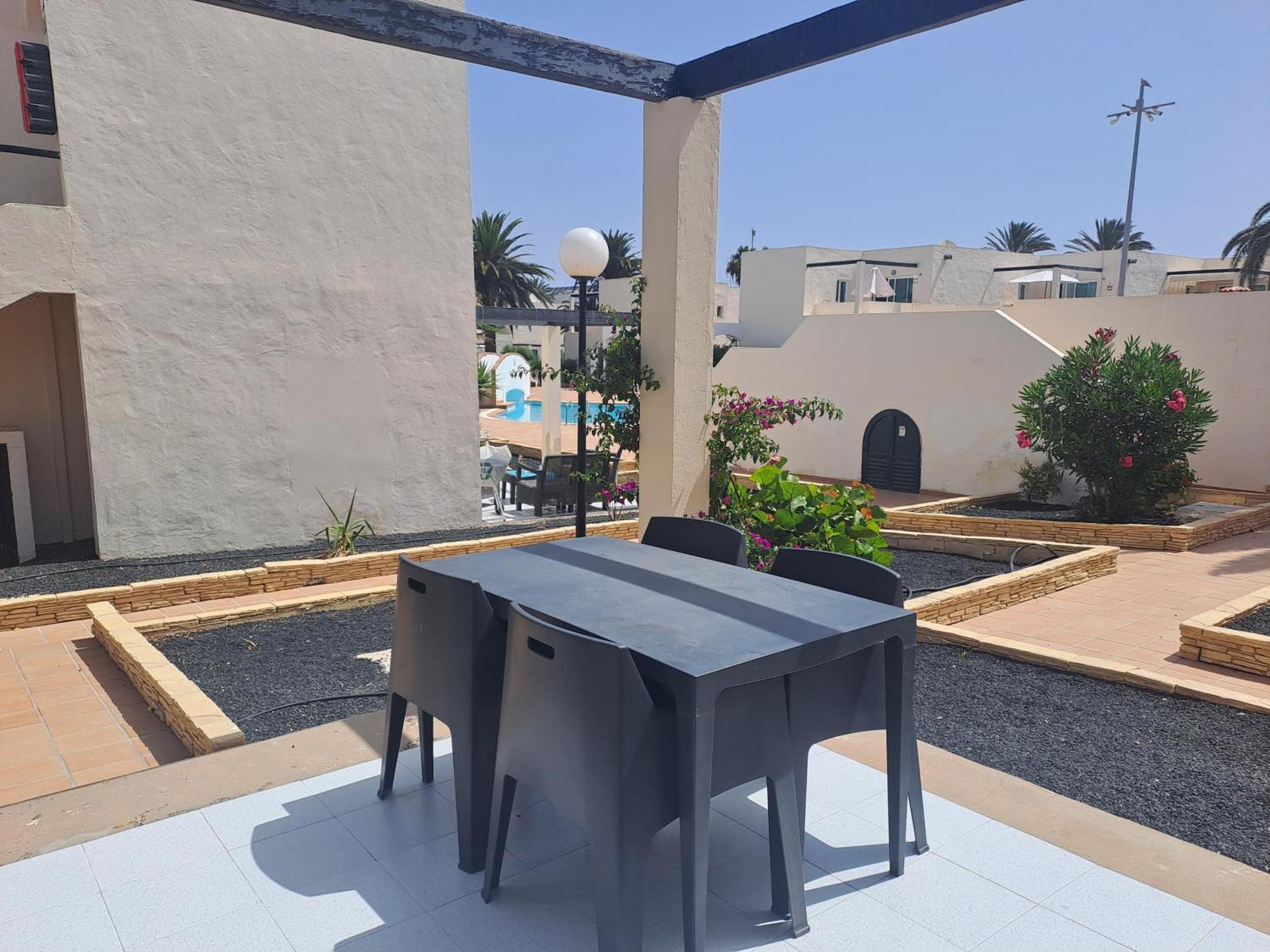 Homeforguest Apartamento Alisios 1 Con Piscina En קורלחו מראה חיצוני תמונה